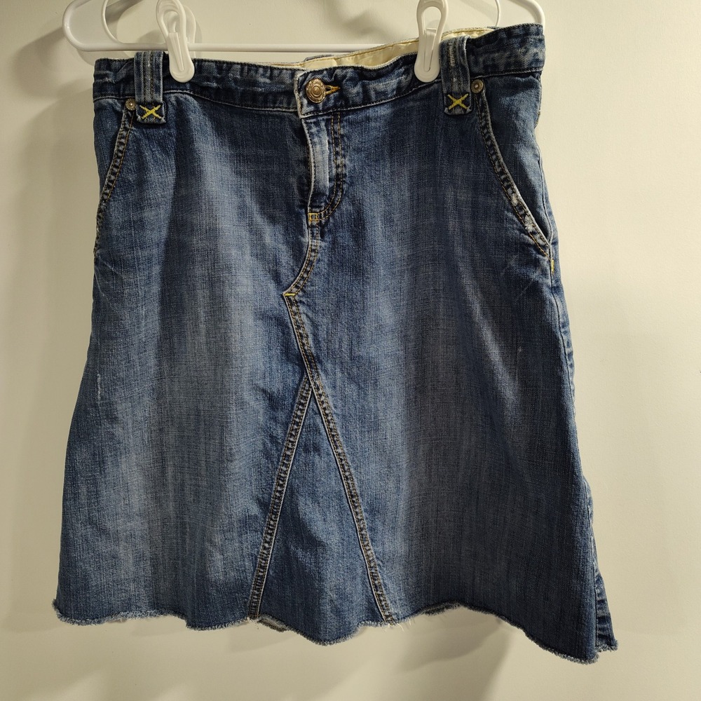 Banana Republic Denim Mini Skirt Medium Wash Raw Hem A-Line Size 4